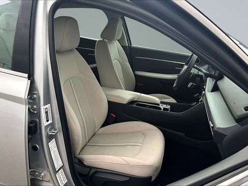 Used 2025 Hyundai Sonata SEL FWD image 29