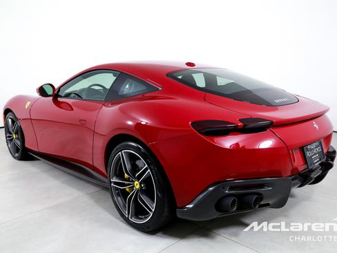 Used 2022 Ferrari Roma RWD image 6