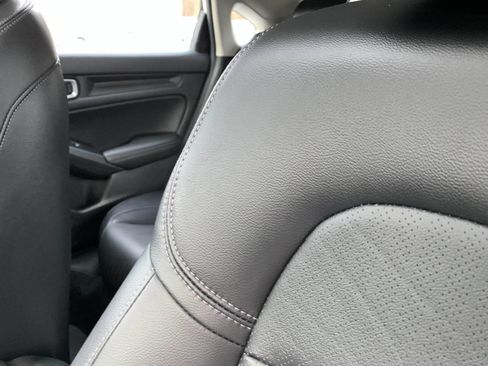 Certified 2024 Honda Civic EX-L image 33