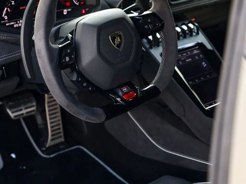 Used 2024 Lamborghini Huracan Sterrato AWD/4WD image 53