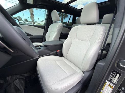 Used 2026 Lexus TX 350 AWD w/ Technology Package image 11