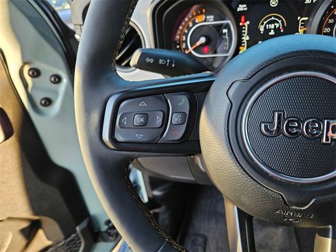 Used 2024 Jeep Wrangler Sport S image 11
