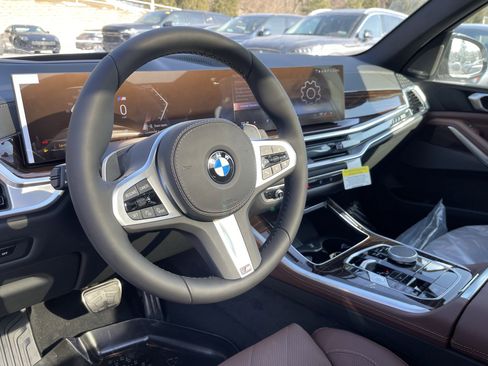 New 2026 BMW X5 xDrive40i w/ M Sport Package image 8