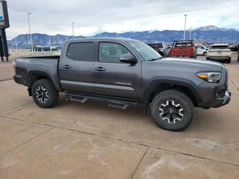 Used 2022 Toyota Tacoma image 4