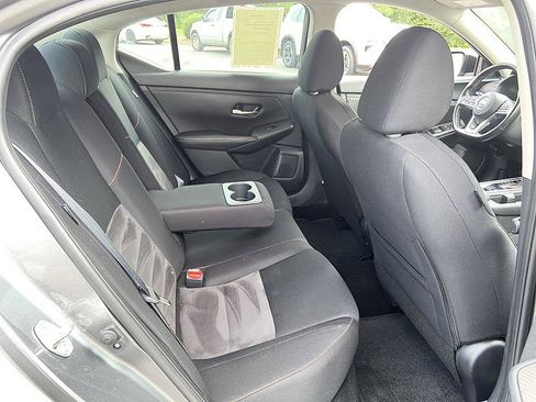 Certified 2023 Nissan Sentra SR FWD image 18