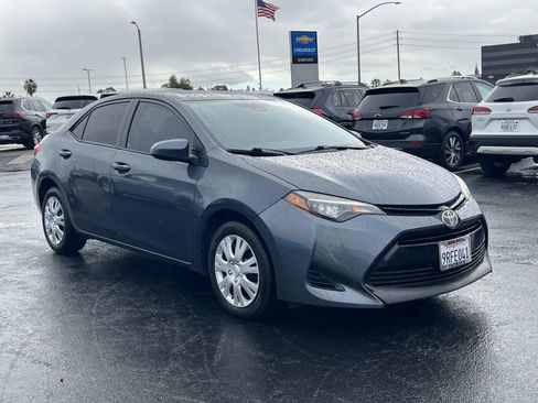 Used 2017 Toyota Corolla LE image 25