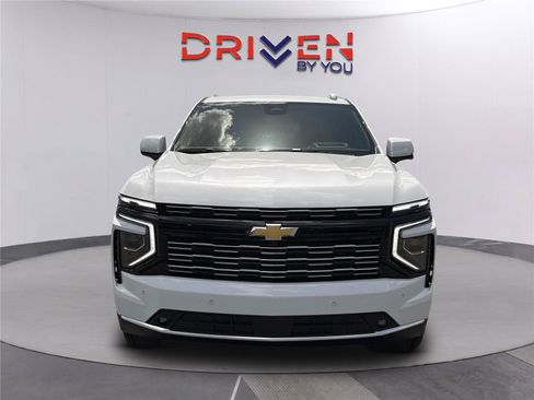 New 2026 Chevrolet Suburban High Country AWD/4WD image 9
