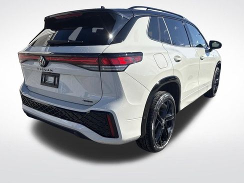 New 2026 Volkswagen Tiguan SE R-Line AWD/4WD image 5