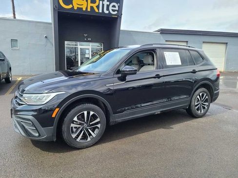 Used 2022 Volkswagen Tiguan S image 2