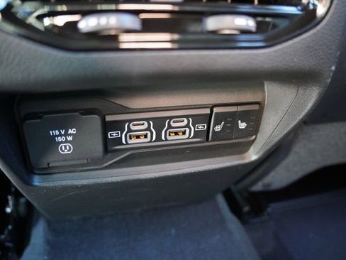 New 2025 Jeep Grand Cherokee Limited image 12