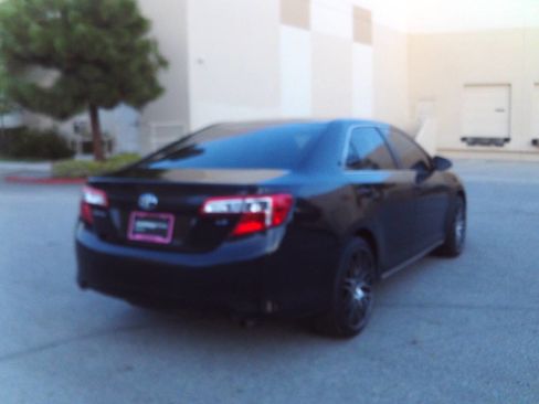 Used 2012 Toyota Camry LE image 4