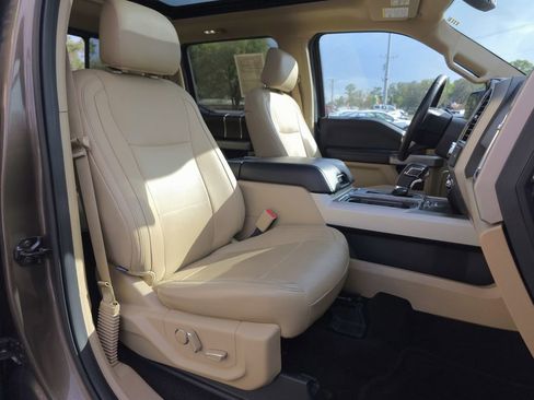 Used 2015 Ford F150 Lariat w/ Equipment Group 501A Mid RWD image 16