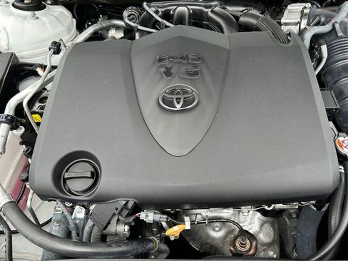 Used 2023 Toyota Camry XSE w/ Navigation Package image 30