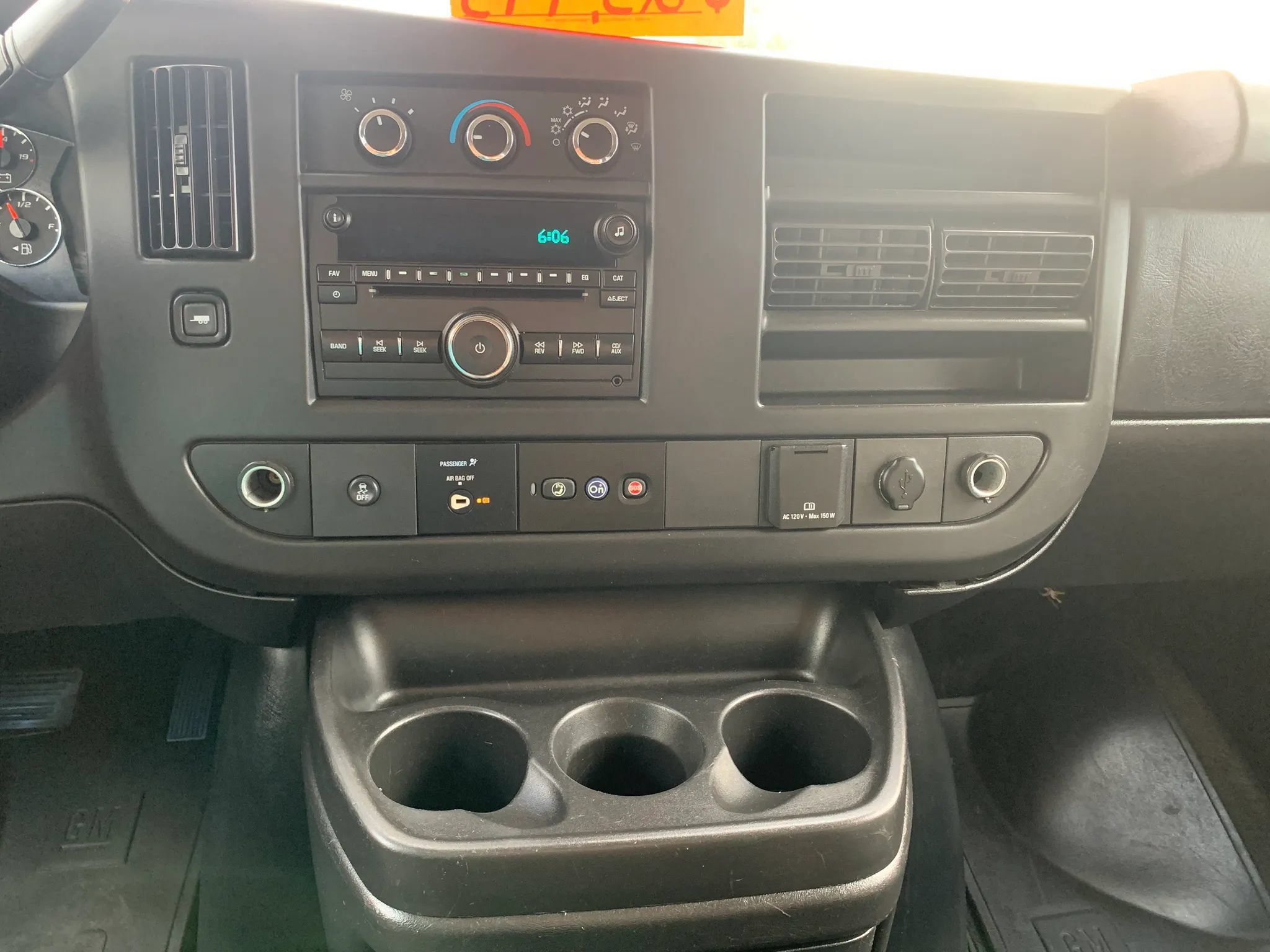 Used 2016 Chevrolet Express 2500 LS RWD image 15