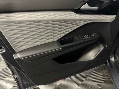 Used 2024 Volkswagen Taos S image 24