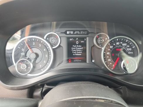 Used 2025 RAM 1500 Big Horn AWD/4WD image 12
