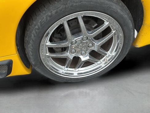 Used 2002 Chevrolet Corvette Convertible w/ Preferred Equipment Group1 image 19