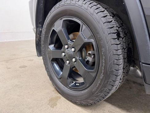 Used 2018 Jeep Grand Cherokee Laredo image 10