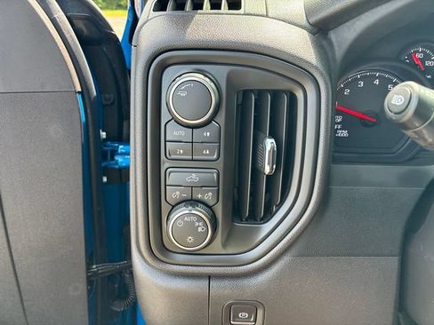 Used 2023 Chevrolet Silverado 1500 Custom Trail Boss w/ LPO, Dark Essentials Package AWD/4WD image 20