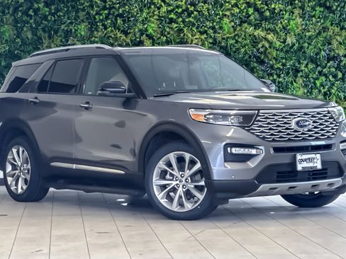 Used 2021 Ford Explorer Platinum w/ Equipment Group 601A AWD/4WD image 1