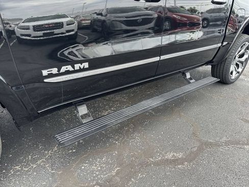 Used 2022 RAM 1500 Limited AWD/4WD image 10