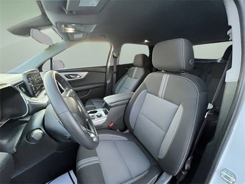Certified 2025 Chevrolet Blazer LT image 12
