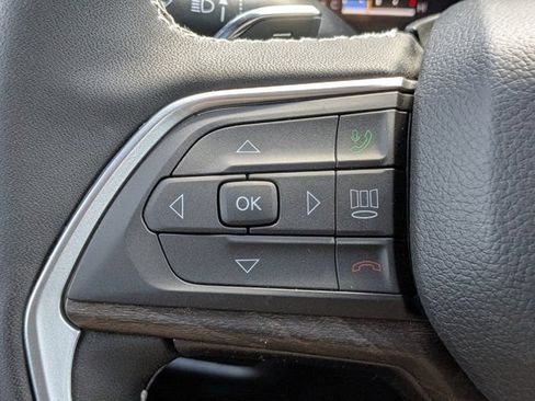 New 2026 Jeep Grand Cherokee Altitude RWD image 25