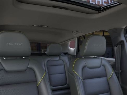 New 2026 Chevrolet Trax ACTIV w/ Sunroof Package FWD image 24