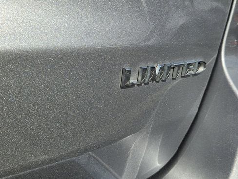 Used 2021 Jeep Grand Cherokee Limited image 10