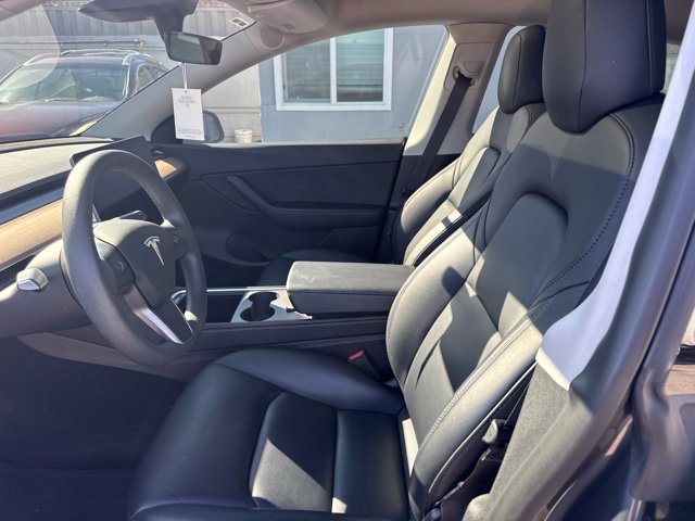 Used 2022 Tesla Model Y Performance AWD/4WD image 9