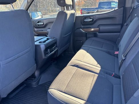 Used 2021 Chevrolet Silverado 1500 LT Trail Boss w/ Bed Protection Package image 13