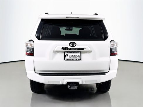 Used 2019 Toyota 4Runner SR5 image 7
