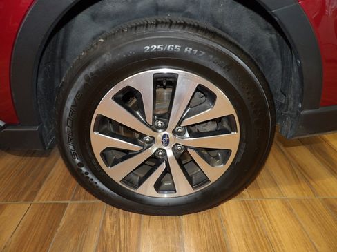 Used 2022 Subaru Outback Premium image 9