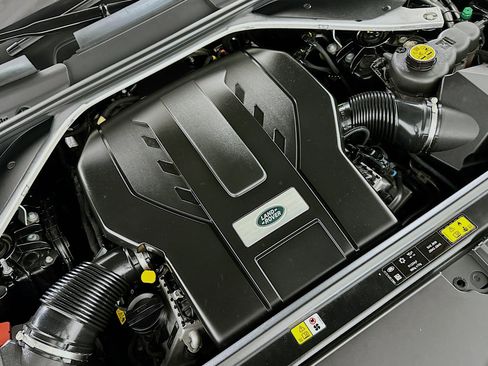 Used 2023 Land Rover Range Rover SE image 33