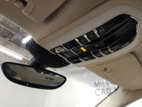 Used 2012 Porsche Panamera Turbo S image 28