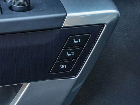 Used 2023 Toyota Tundra Platinum image 30