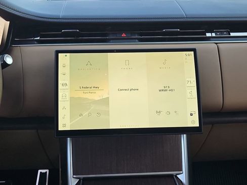 New 2026 Land Rover Range Rover SE image 21