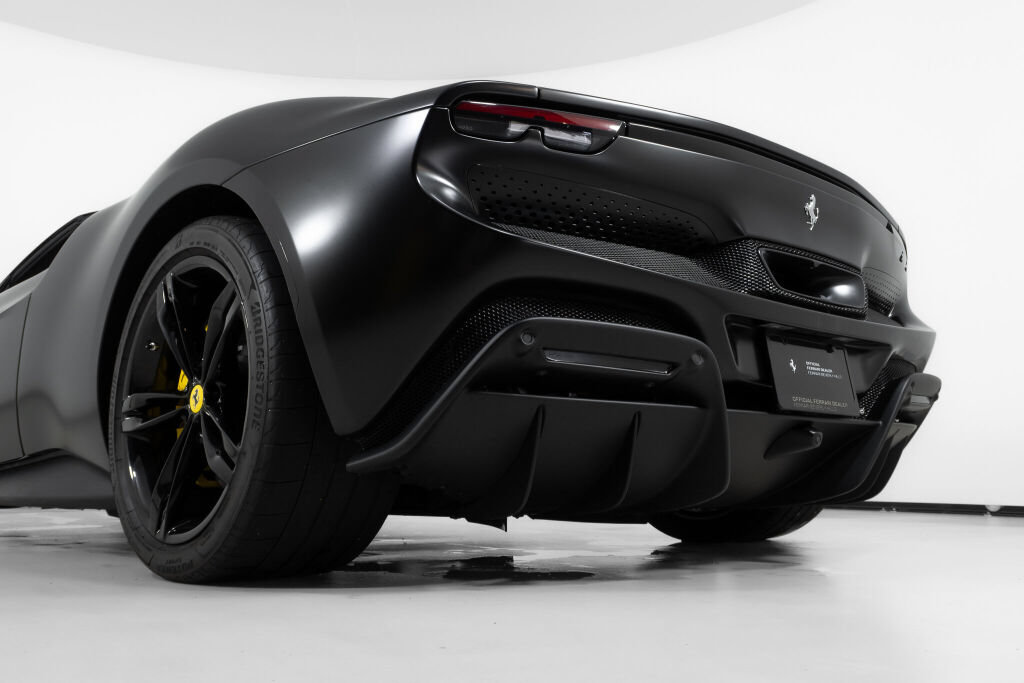 Used 2025 Ferrari 296 GTS RWD image 18