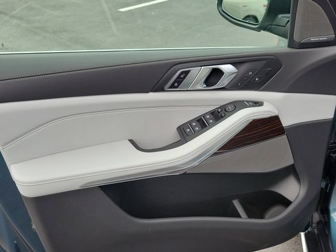 New 2026 BMW X5 xDrive40i w/ Climate Comfort Package image 13