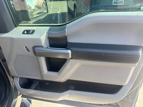 Used 2019 Ford F150 XLT w/ Equipment Group 302A Luxury AWD/4WD image 18