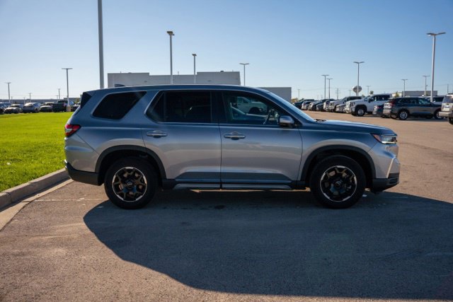 Used 2025 Honda Pilot EX-L image 8