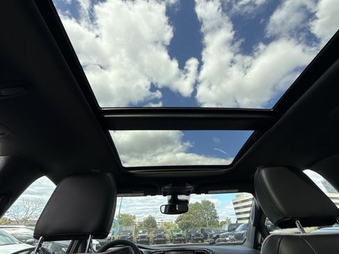 New 2026 Chrysler Pacifica Limited w/ S Appearance Package image 24