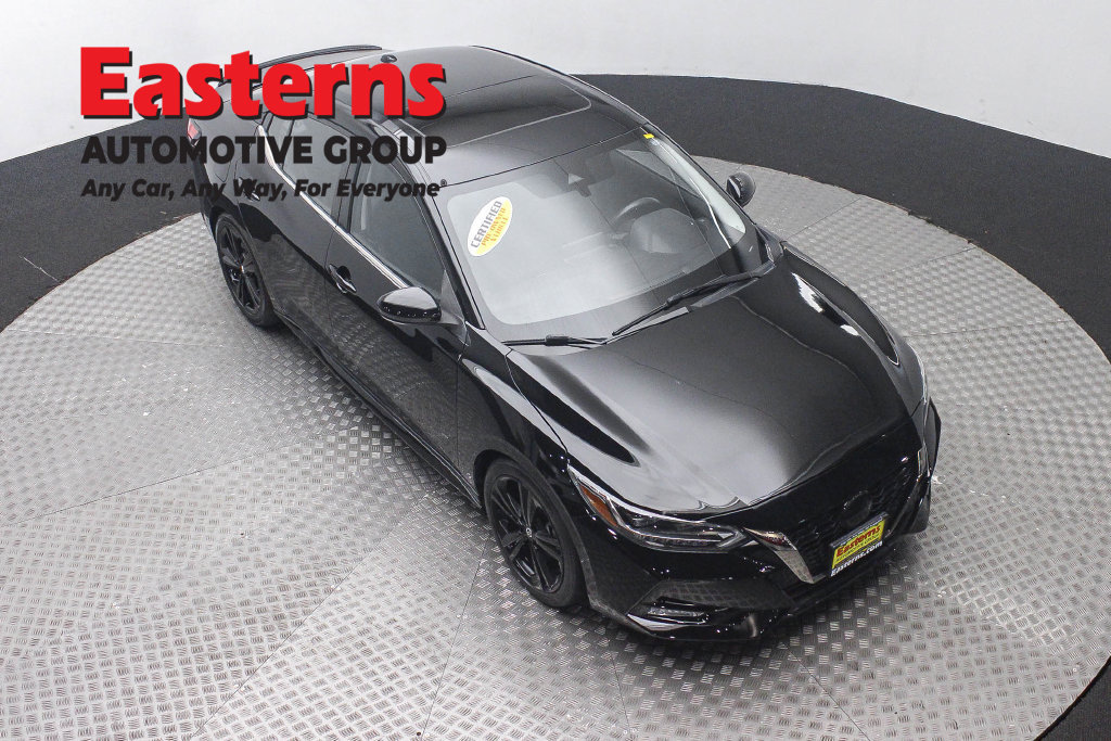 Used 2022 Nissan Sentra SR w/ SR Premium Package FWD image 4