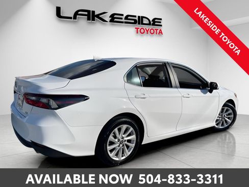 Used 2024 Toyota Camry LE image 6