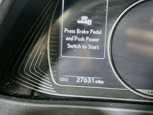 Used 2021 Lexus UX 250h w/ Accessory Package (Z2) AWD/4WD image 12