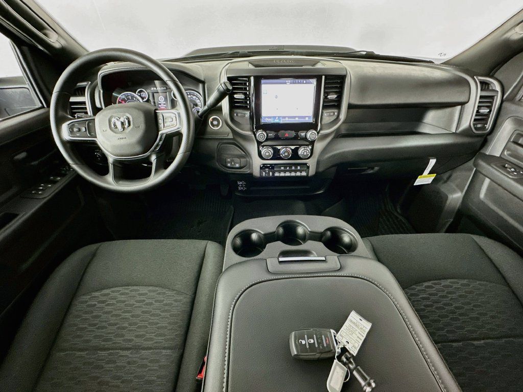 New 2027 RAM 2500 Tradesman AWD/4WD image 9