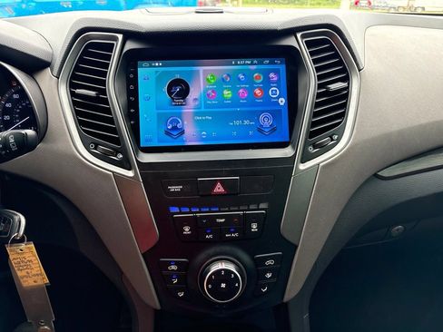 Used 2018 Hyundai Santa Fe Sport FWD image 16