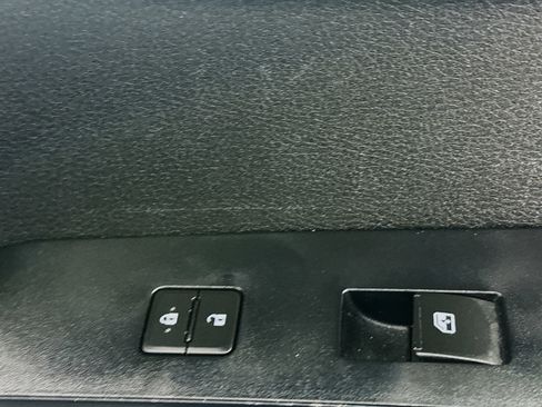 Used 2021 Toyota Tacoma SR image 28