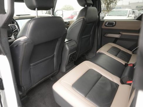 Certified 2022 Ford Bronco Wildtrak image 11