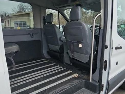 Used 2018 Ford Transit 150 XL image 17